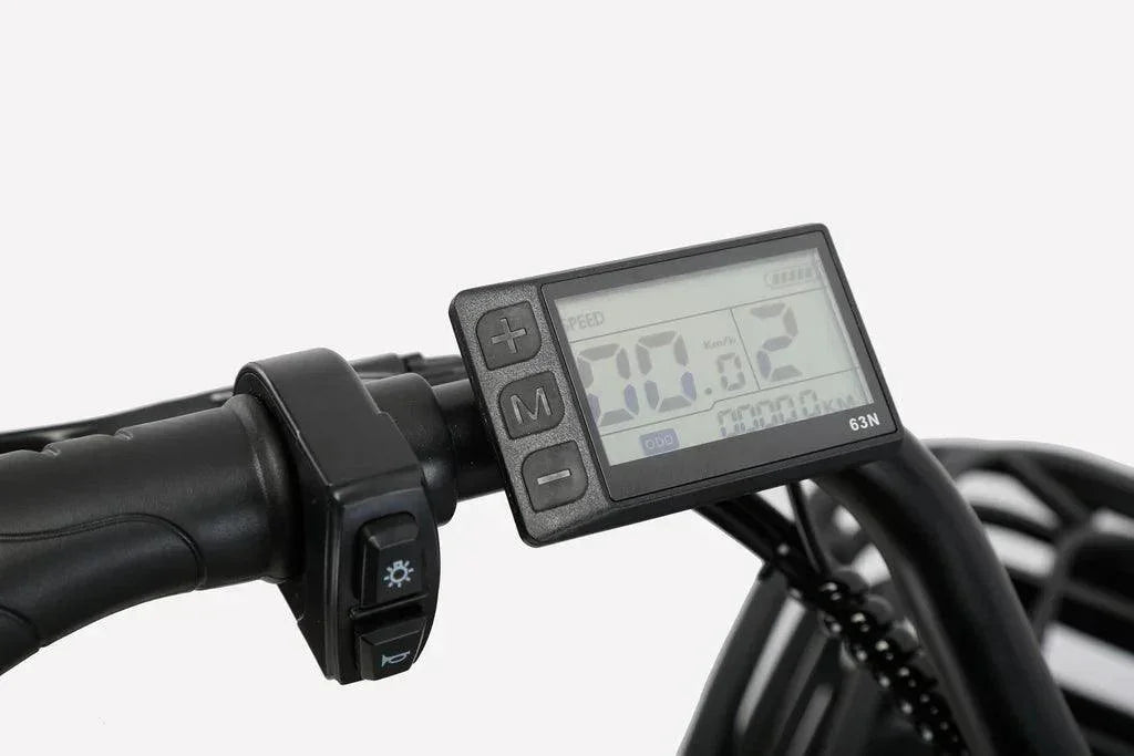 Cysum X-City Electric Bike - Pogo cycles UK - LCD display view fixed in handlebar.