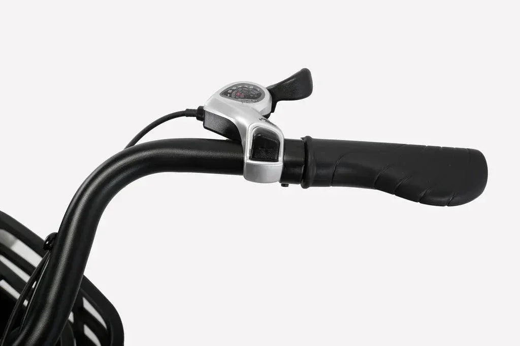 Close-up of ergonomic rubber handlebar grip with Shimano gear shifter on the Cysum X-City Electric Bike β available at Pogo Cycles UK, eligible for cycle to work scheme.