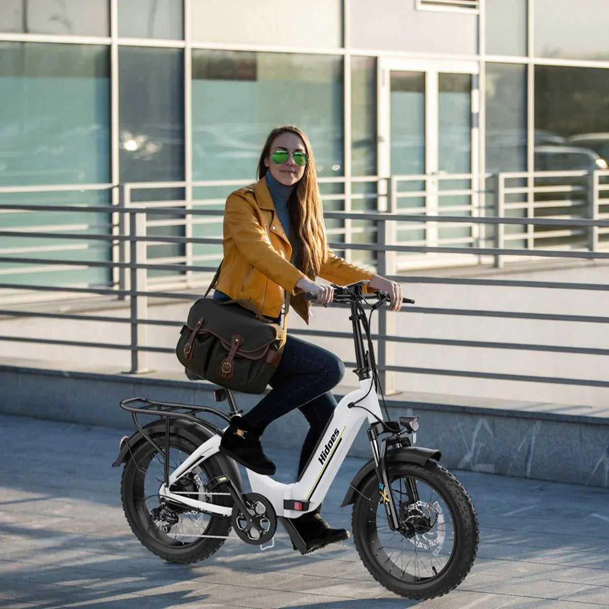 Hidoes BF1 Step-Thru Folding Electric Bike - Pogo Cycles